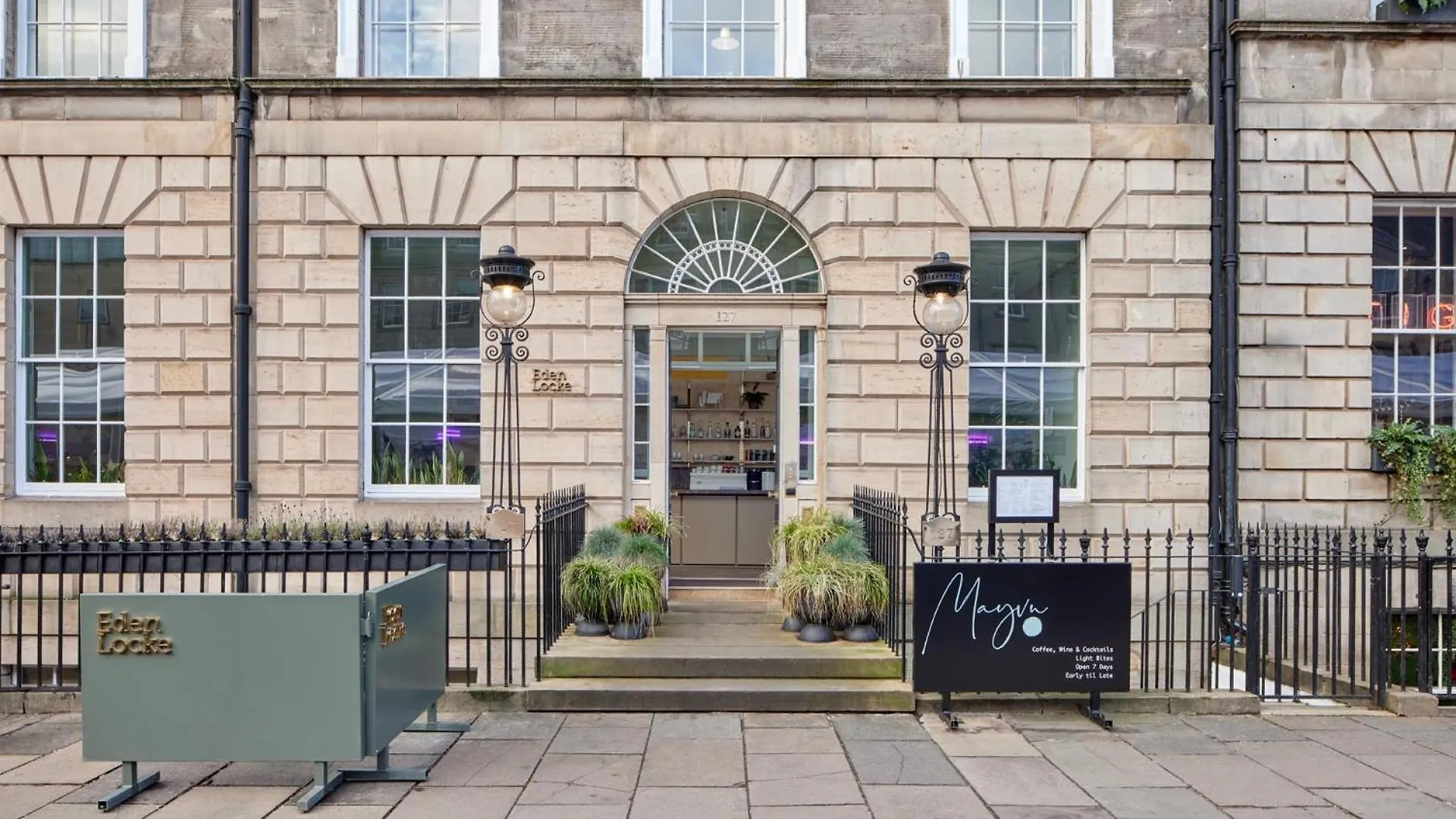 Eden Locke Aparthotel Edinburgh 4*,  United Kingdom